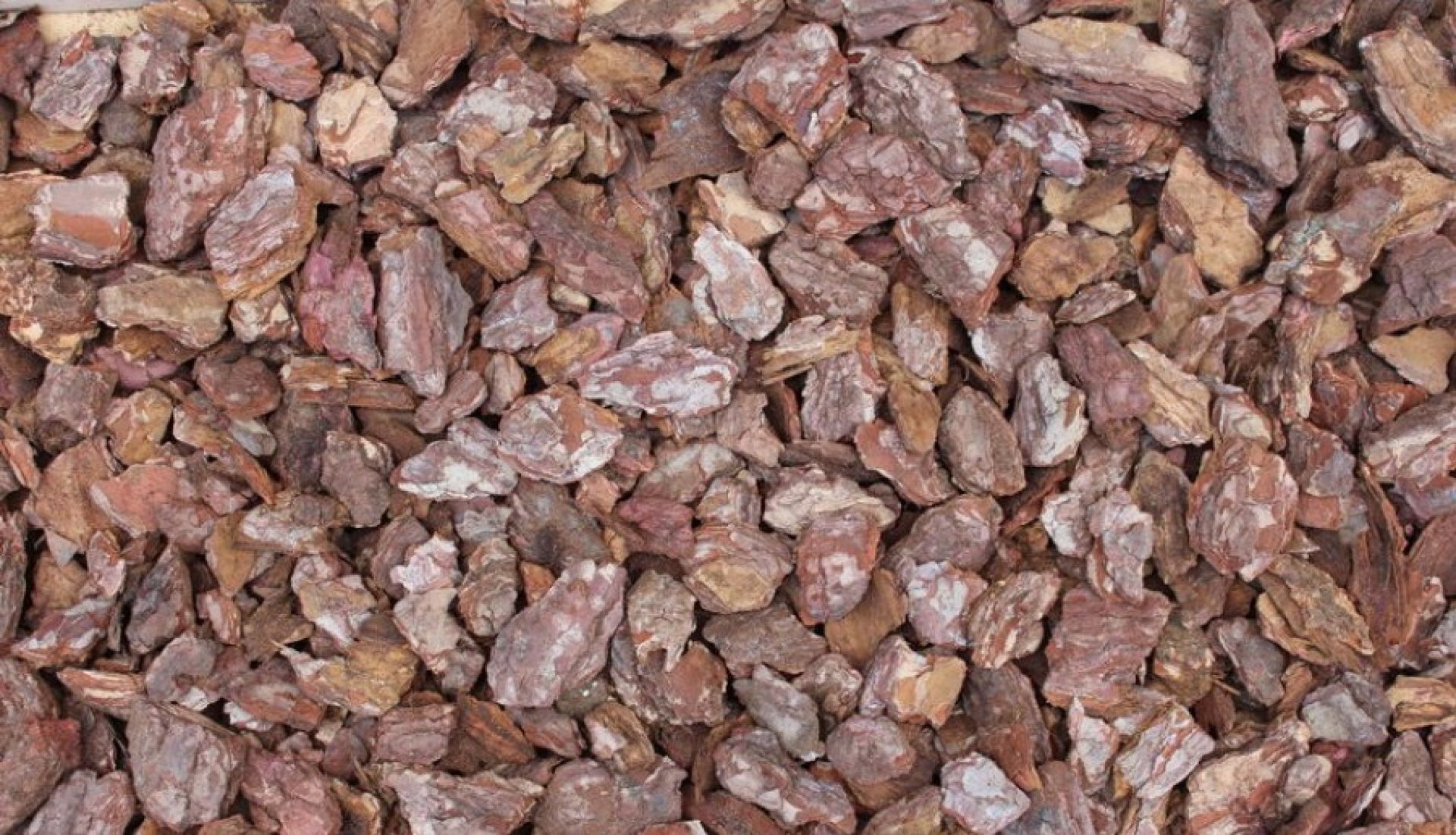 Landscaping Products - Woodchip Mulch / Barks For Sale - Bark Nuggets